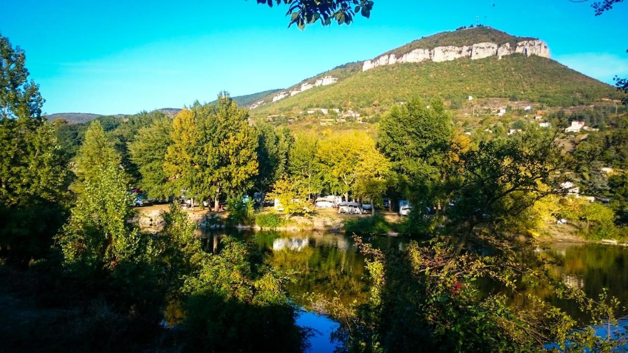 Camping Larribal Millau Esterno foto