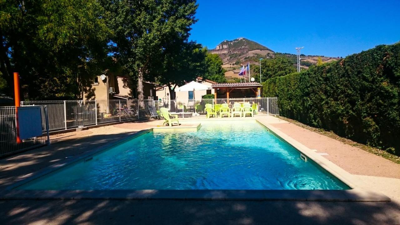 Camping Larribal Millau Esterno foto
